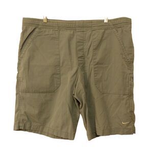 Nike shorts mens L Large light blue chino flat front active outdoor gym